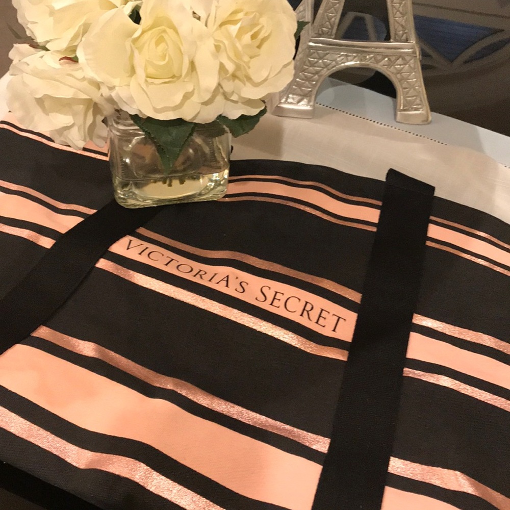 NWT Victoria’s Secret Tote rosegold/pink/black💕💐 - Picture 6 of 6